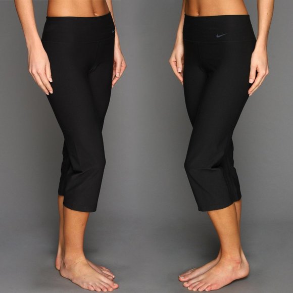Nike Capri Pants Legend 2.0 Slim Poly Tights Black Size Small - Picture 3 of 16